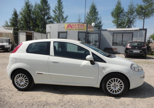 Fiat Punto cena 15900 przebieg: 149000, rok produkcji 2016 z Tarczyn małe 137